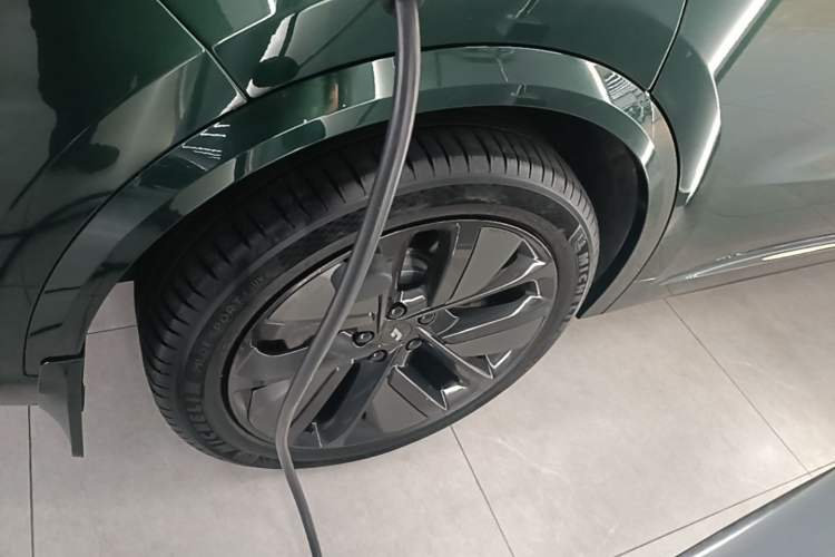 Used Li Auto L9 2024 Ultra Model Exterior 5