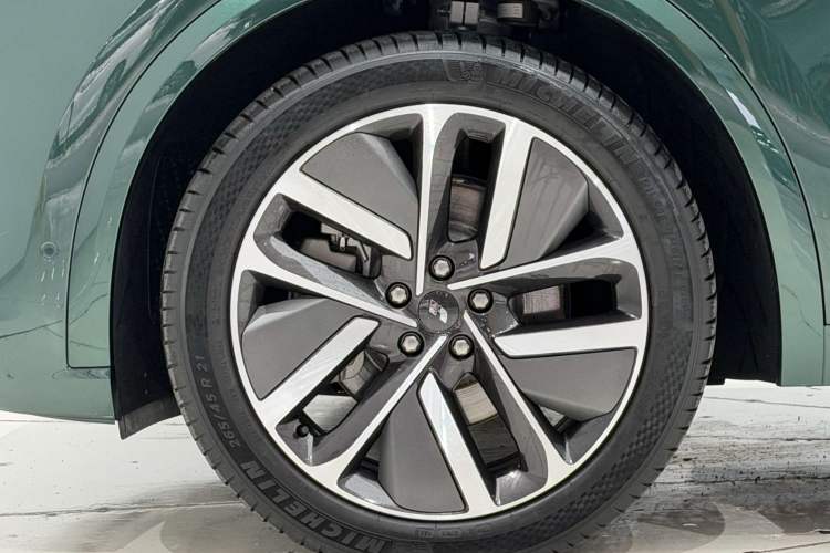 Used Li Auto L9 2024 Ultra Model Exterior 7