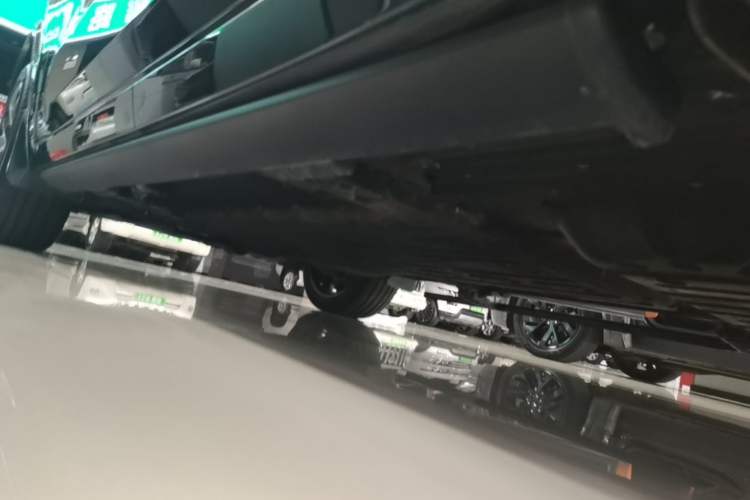 Used Li Auto L9 2024 Ultra Model Left Side Sill