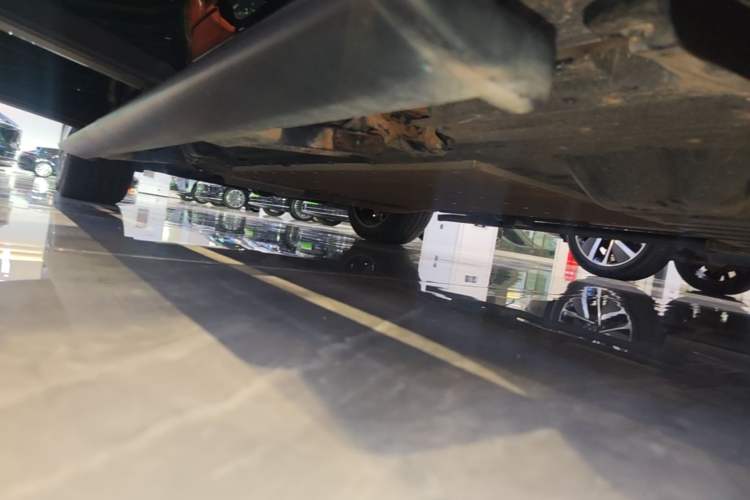 Used Li Auto L9 2024 Ultra Model Left Side Sill