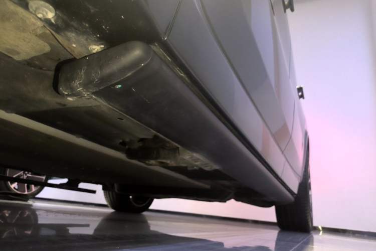 Used Li Auto L9 2024 Ultra Model Left Side Sill