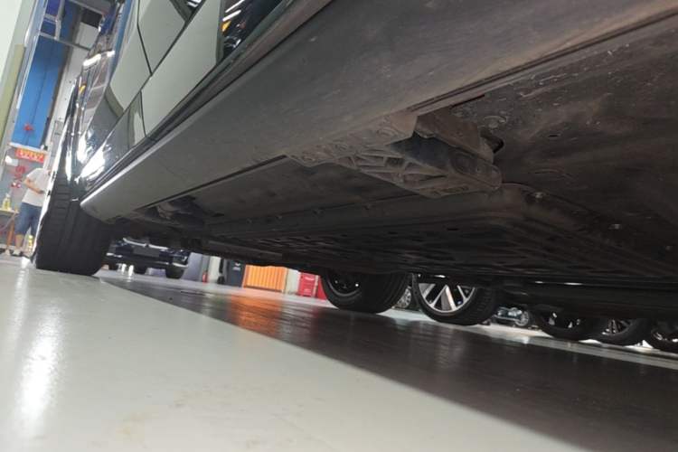 Used Li Auto L9 2024 Ultra Model Left Side Sill