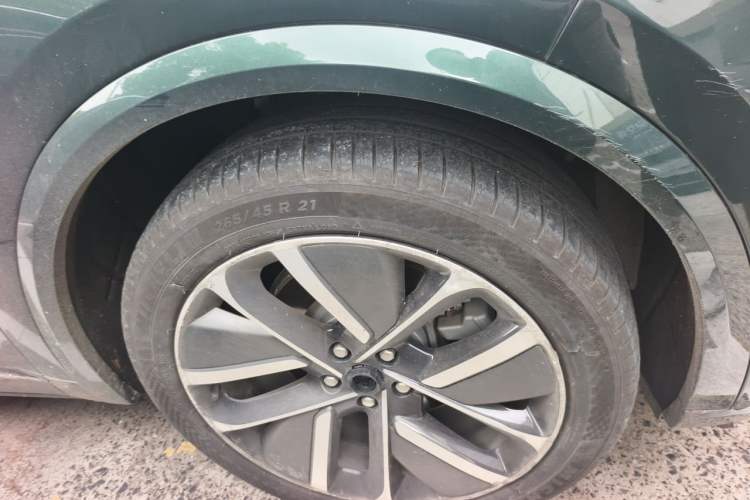 Used Li Auto L9 2024 Ultra Model Right Front Wheel Hub