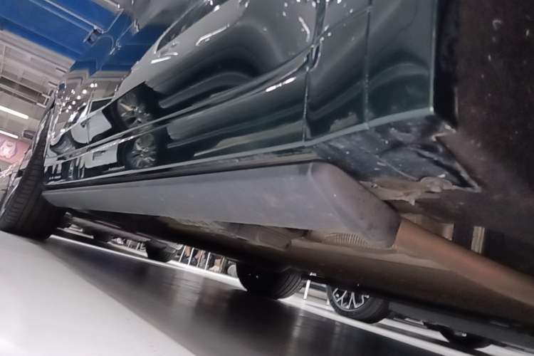 Used Li Auto L9 2024 Ultra Model Right Side Sill