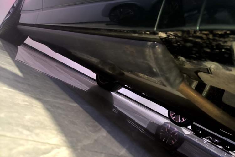 Used Li Auto L9 2024 Ultra Model Right Side Sill
