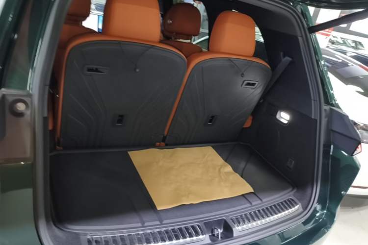 Used Li Auto L9 2024 Ultra Model Trunk