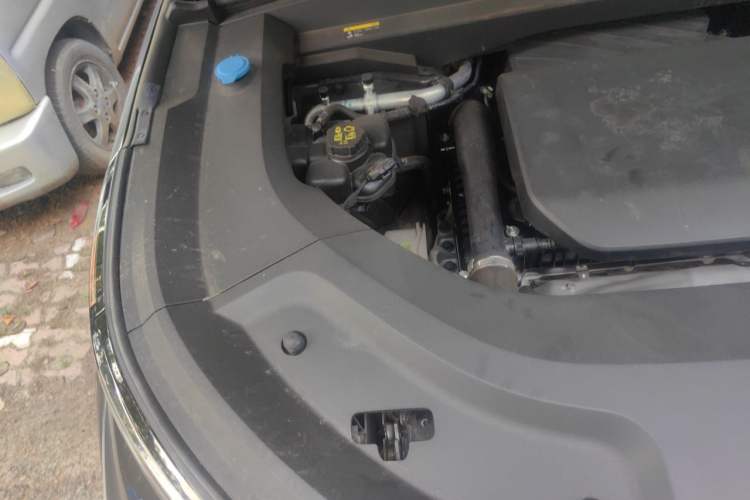 Used Li Auto L9 2024 Ultra Model Engine Bay Right