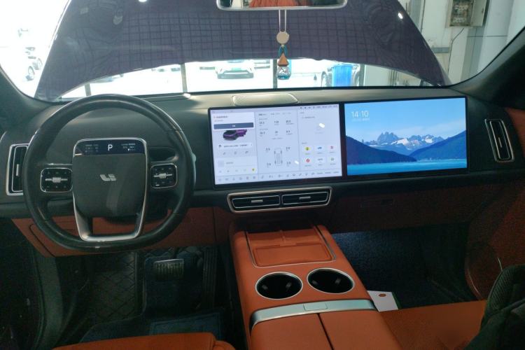 Used Li Auto L9 2024 Ultra Model Center Console