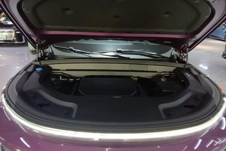 Used Li Auto L9 2024 Ultra Model Engine Bay