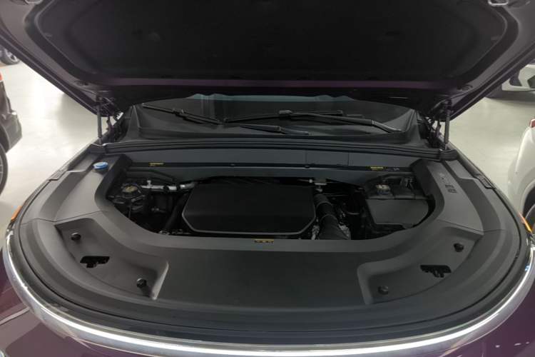 Used Li Auto L9 2024 Ultra Model Engine Bay