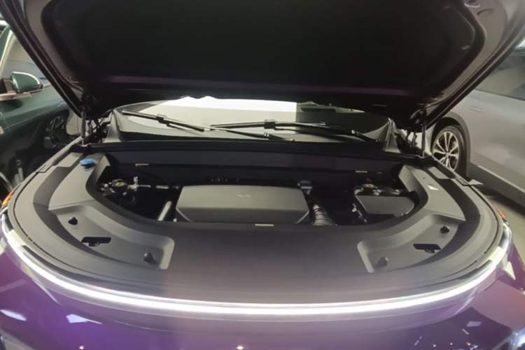 Used Li Auto L9 2024 Ultra Model Engine Bay