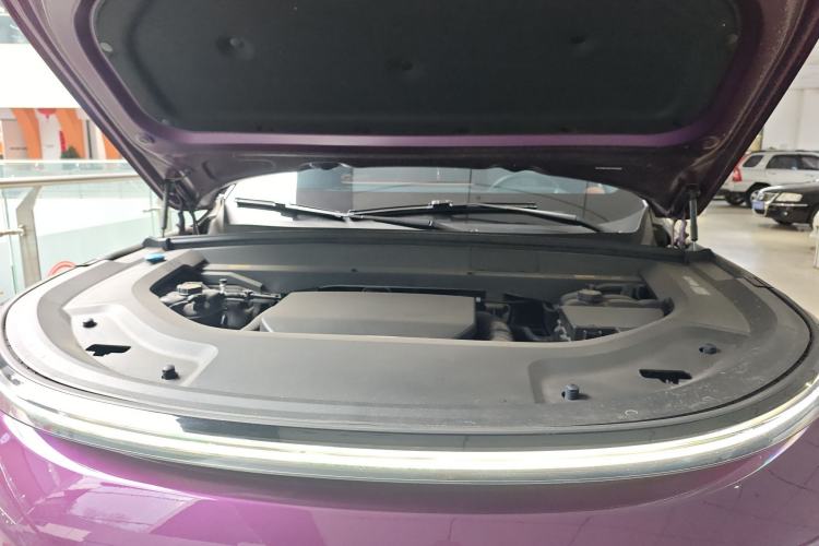 Used Li Auto L9 2024 Ultra Model Engine Bay