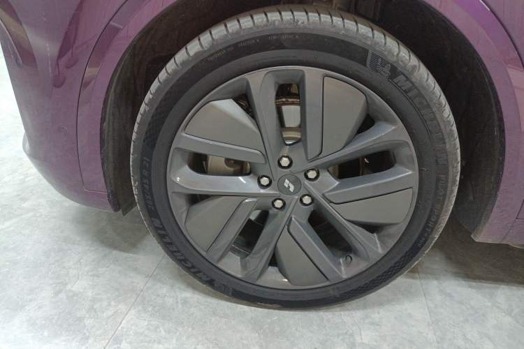 Used Li Auto L9 2024 Ultra Model Exterior 7