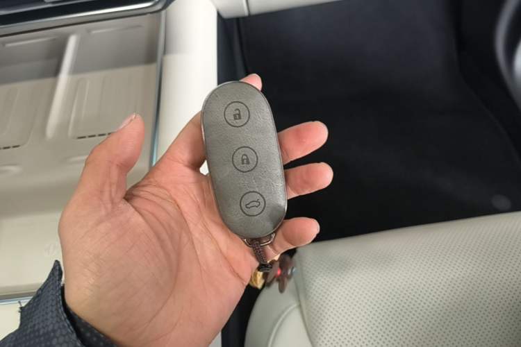 Used Li Auto L9 2024 Ultra Model Interior 1