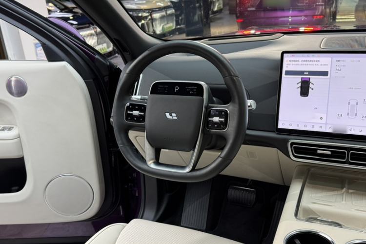 Used Li Auto L9 2024 Ultra Model Interior 4