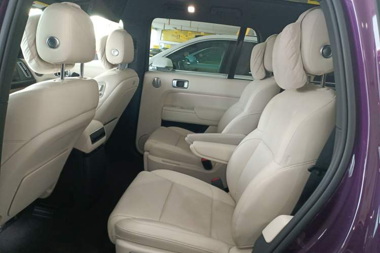 Used Li Auto L9 2024 Ultra Model Interior 4