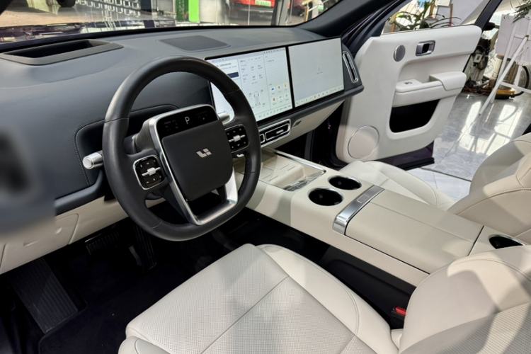 Used Li Auto L9 2024 Ultra Model Interior 8