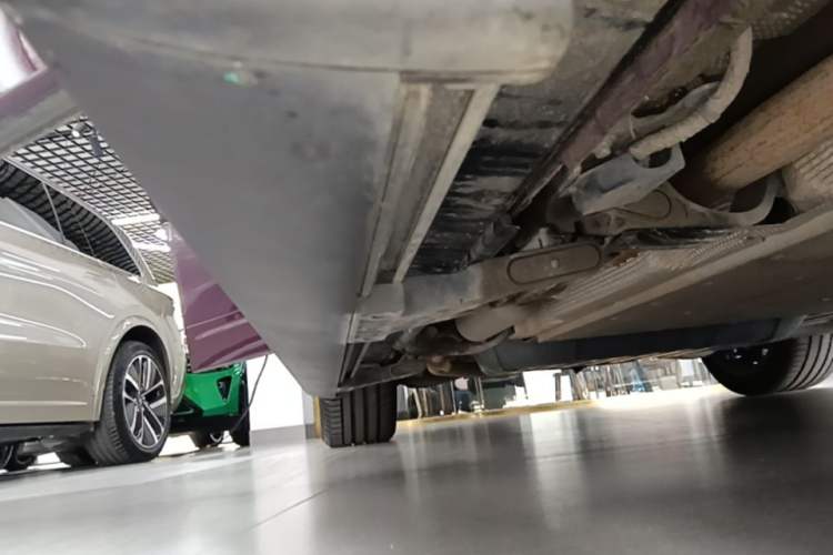 Used Li Auto L9 2024 Ultra Model Right Side Sill