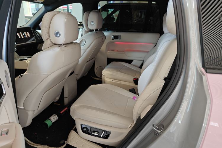 Used Li Auto L9 2024 Ultra Model Interior 4