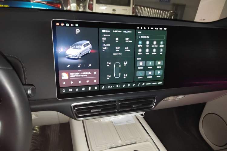 Used Li Auto L9 2024 Ultra Model Audio And AC Panel