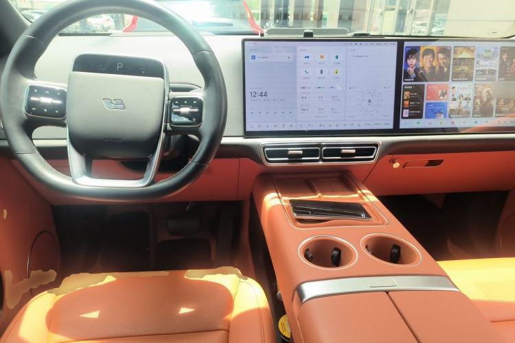 Used Li Auto L9 2024 Ultra Model Center Console