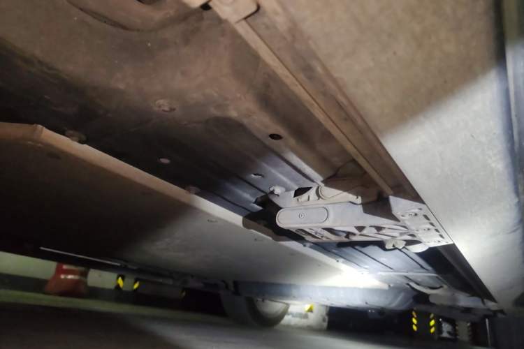 Used Li Auto L9 2024 Ultra Model Chassis Front Left