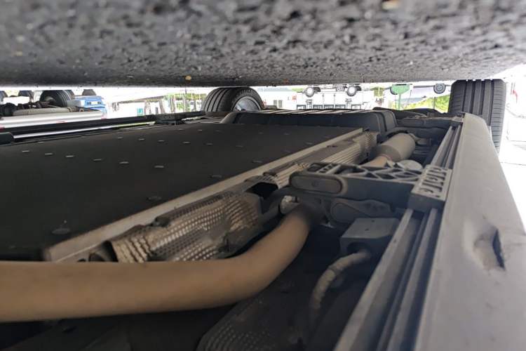 Used Li Auto L9 2024 Ultra Model Chassis Front Right