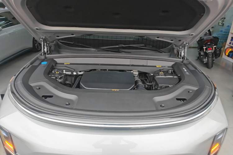Used Li Auto L9 2024 Ultra Model Engine Bay