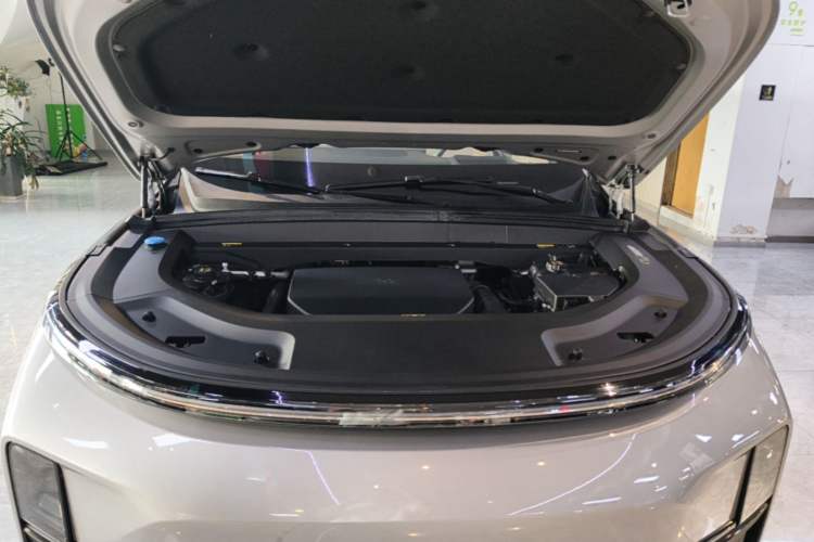 Used Li Auto L9 2024 Ultra Model Engine Bay