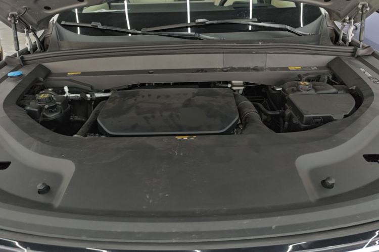 Used Li Auto L9 2024 Ultra Model Engine Bay