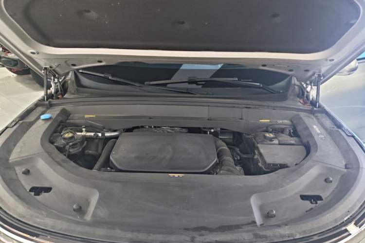 Used Li Auto L9 2024 Pro Model Engine Bay