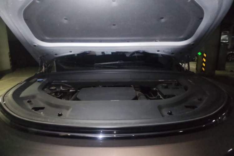 Used Li Auto L9 2024 Ultra Model Engine Bay