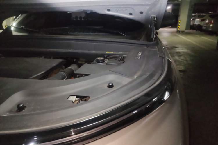 Used Li Auto L9 2024 Ultra Model Engine Bay Left
