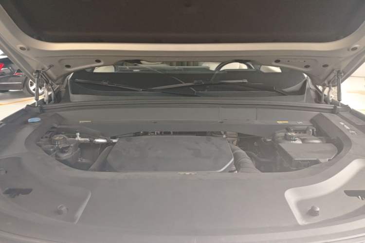 Used Li Auto L9 2024 Ultra Model Engine Bay