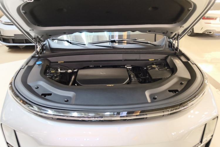 Used Li Auto L9 2024 Ultra Model Engine Bay