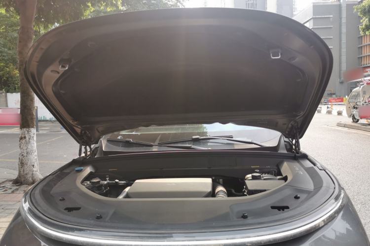 Used Li Auto L9 2024 Pro Model Engine Bay