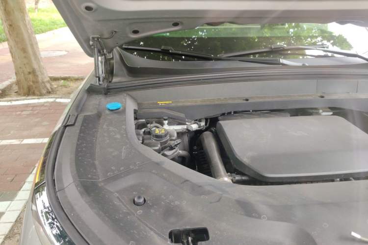 Used Li Auto L9 2024 Ultra Model Engine Bay Right