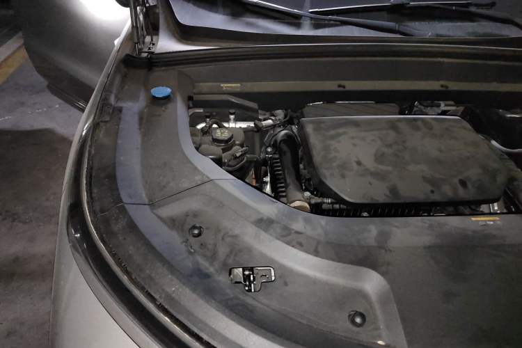 Used Li Auto L9 2024 Ultra Model Engine Bay Right