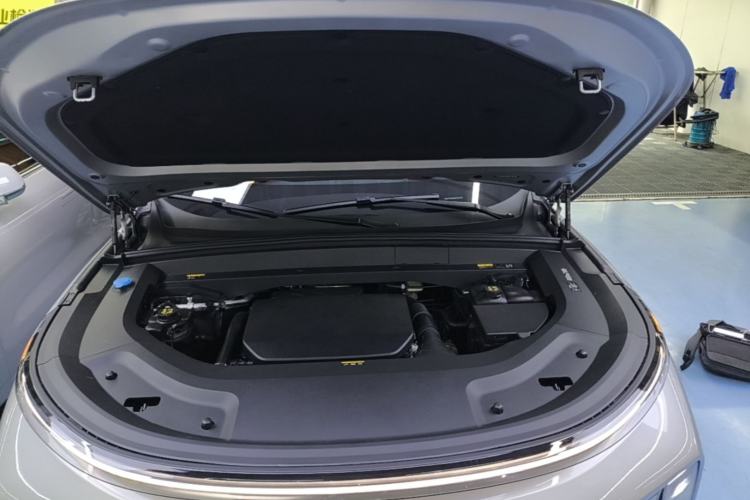 Used Li Auto L9 2024 Ultra Model Engine Bay