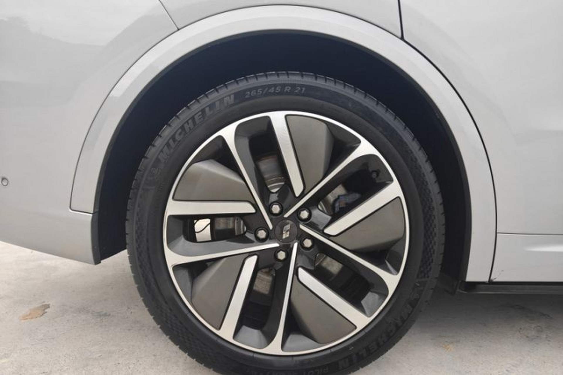 Used Li Auto L9 2024 Ultra Model Exterior 12