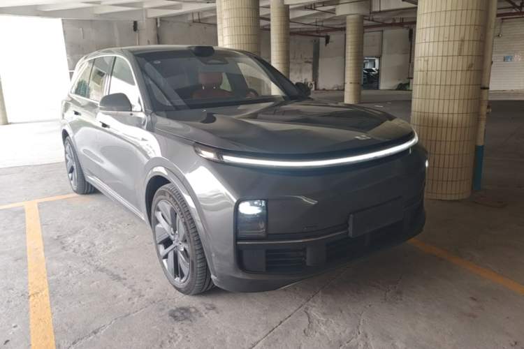Used Li Auto L9 2024 Ultra Model Front Right 45 Deg