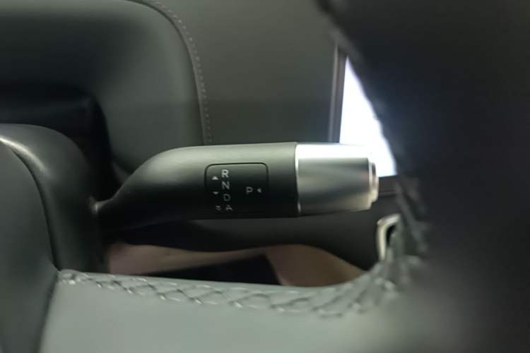 Used Li Auto L9 2024 Ultra Model Gear Lever