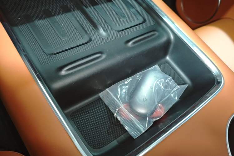 Used Li Auto L9 2024 Ultra Model Interior 1
