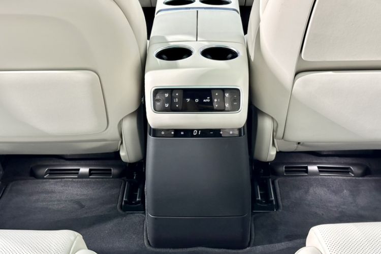 Used Li Auto L9 2024 Ultra Model Interior 2