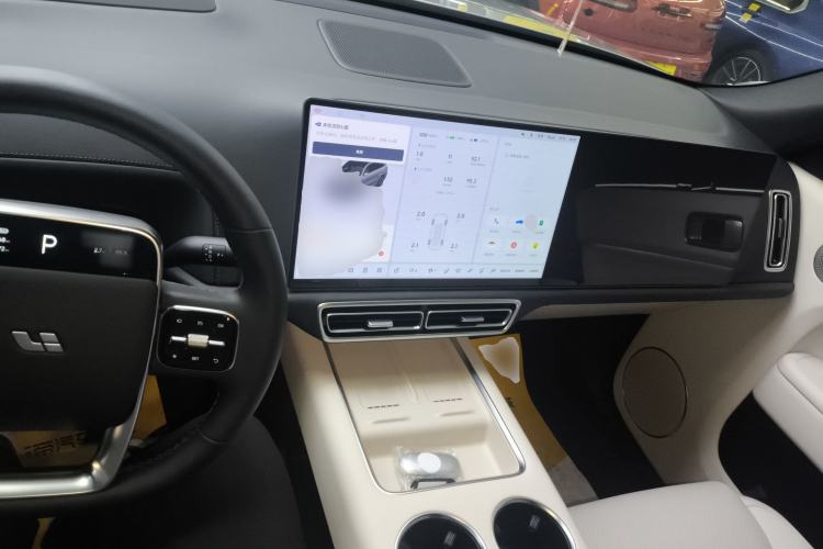 Used Li Auto L9 2024 Ultra Model Interior 2