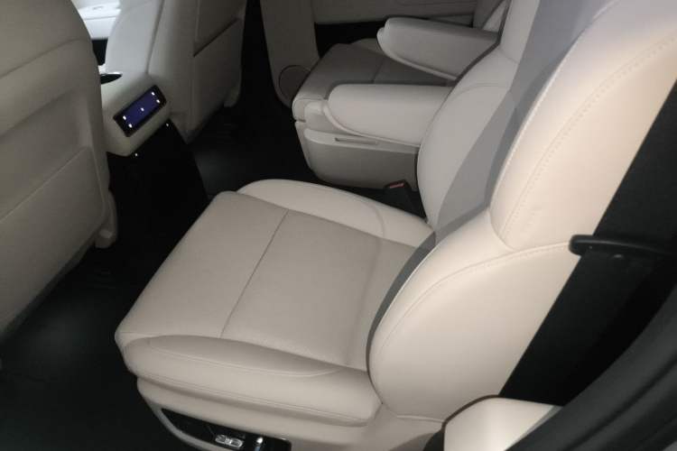 Used Li Auto L9 2024 Ultra Model Interior 4
