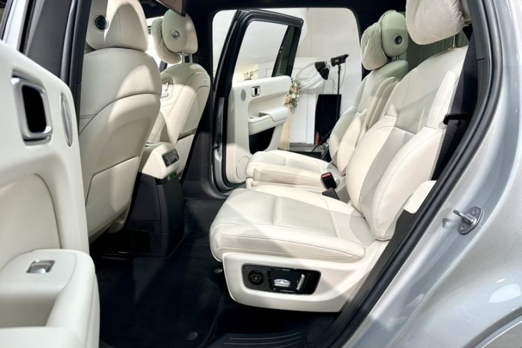 Used Li Auto L9 2024 Ultra Model Interior 8