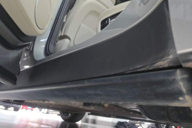 Used Li Auto L9 2024 Ultra Model Left Side Sill