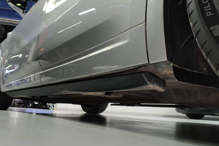 Used Li Auto L9 2024 Ultra Model Left Side Sill
