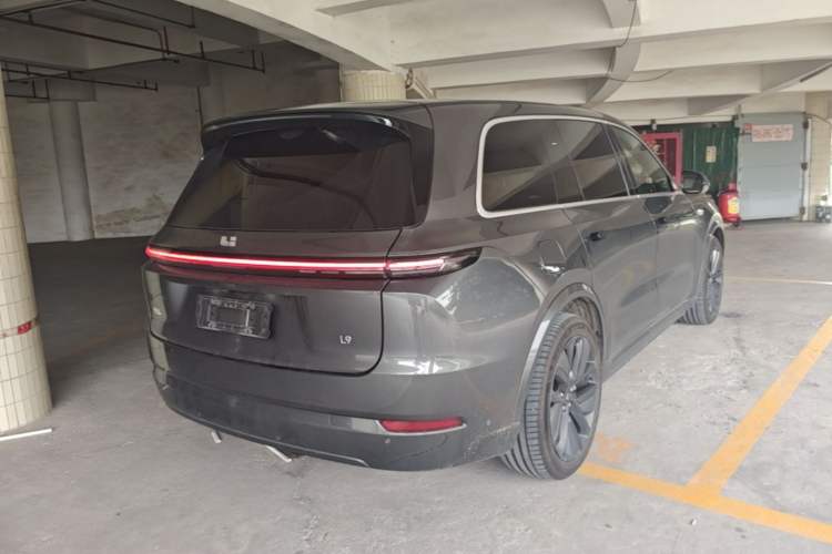 Used Li Auto L9 2024 Ultra Model Rear Right 45 Deg